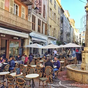 Appartamento Les Violettes 3 Pieces Centre, Antibes